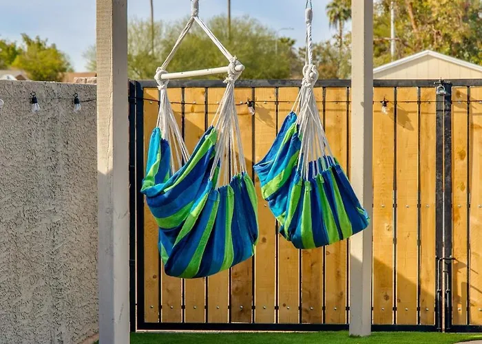 Heated Pool Fire Pit Hammock Swings Holiday home Tempe